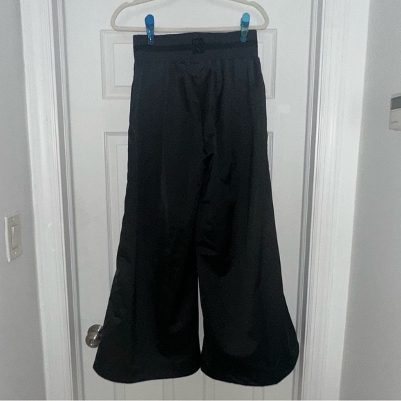 Fenty X Puma | Rihanna X Puma Black Parachute Pants - Picture 6 of 9